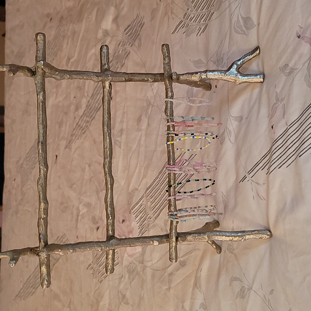 3 teir Bracelet stand